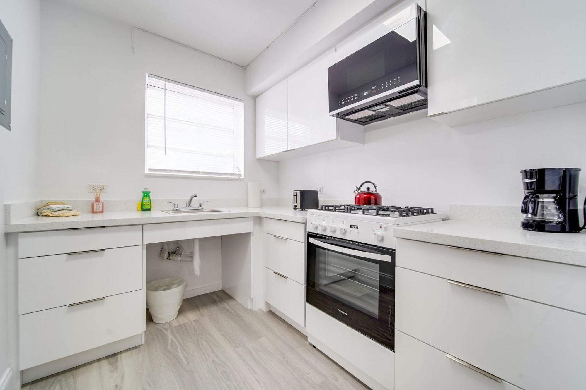 Ocean Drive Prime W/2 Queenbeds & Washer/dryer Apartamento *